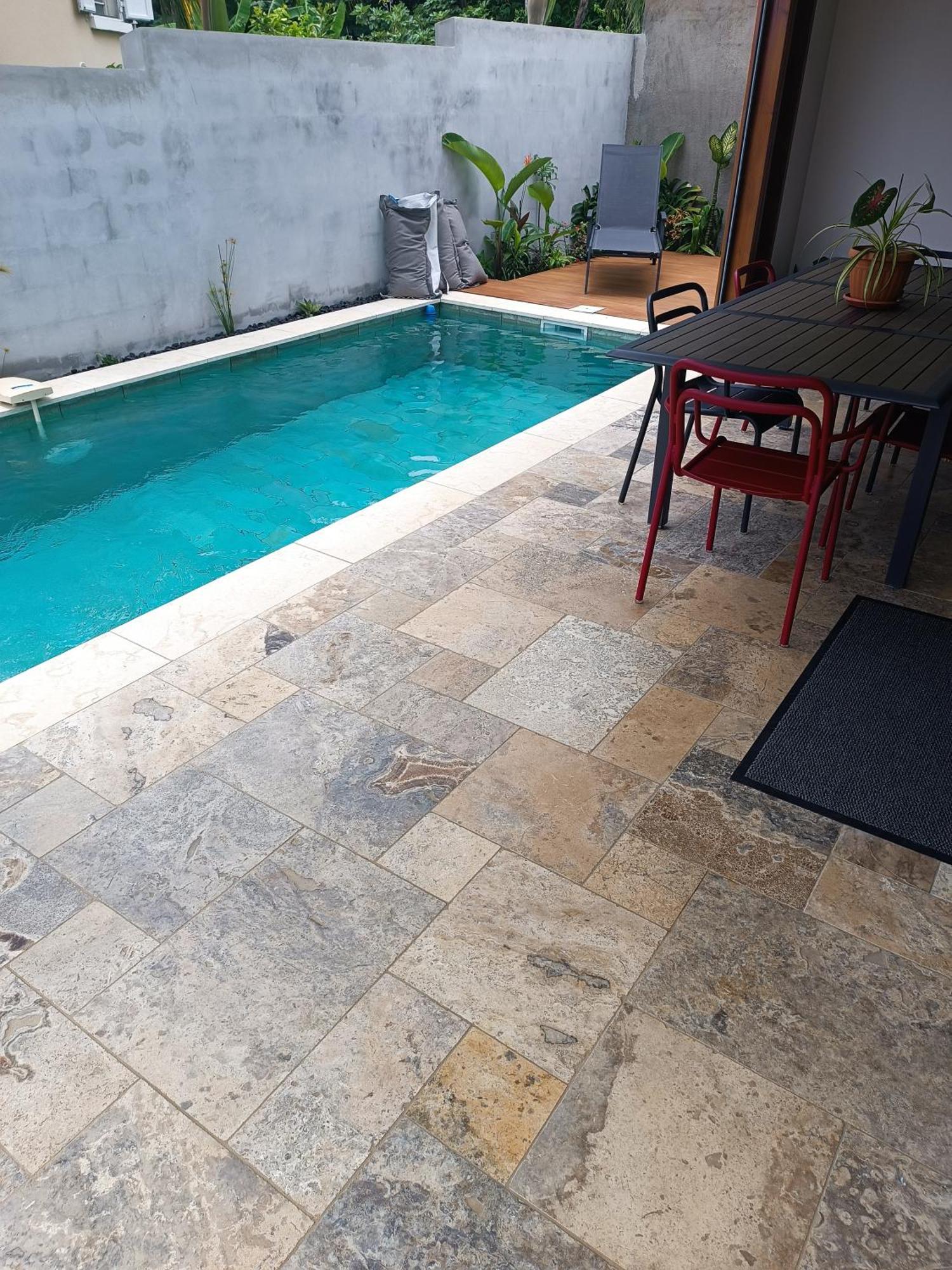 Villa O'Lhaya Piscine Pivee 圣若瑟 外观 照片